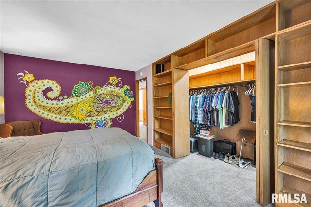 25 ORIOLE Lane, Pekin, IL 61554