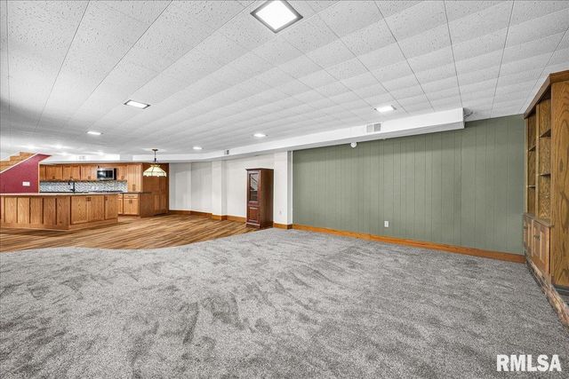 25 ORIOLE Lane, Pekin, IL 61554