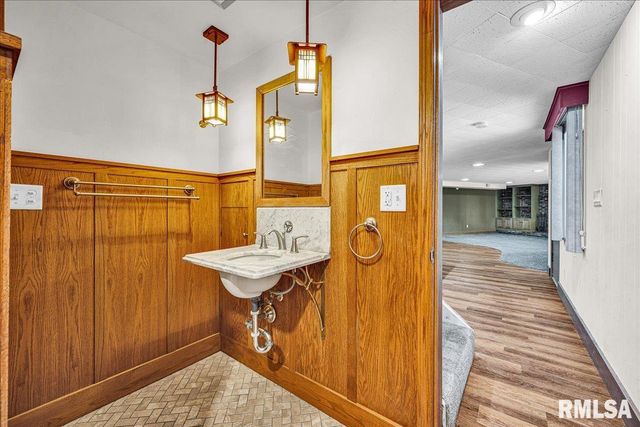 25 ORIOLE Lane, Pekin, IL 61554