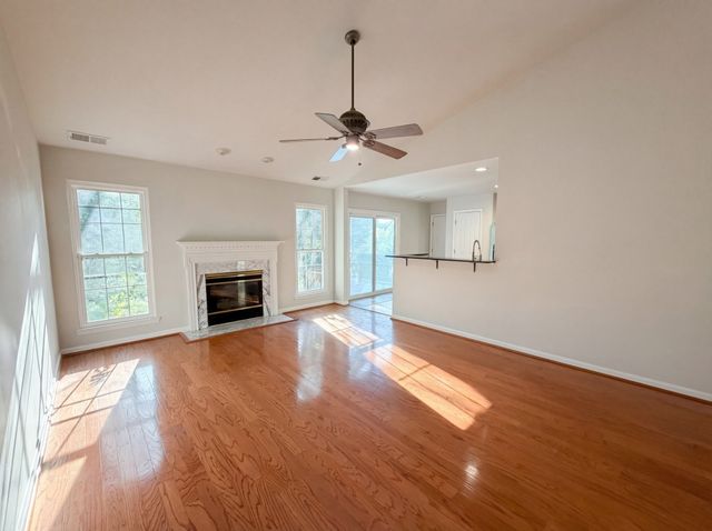 2416 Bayview Dr, Nashville, TN 37217