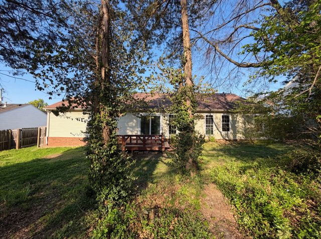 2416 Bayview Dr, Nashville, TN 37217