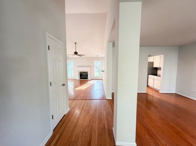 2416 Bayview Dr, Nashville, TN 37217