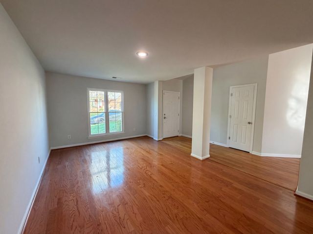 2416 Bayview Dr, Nashville, TN 37217