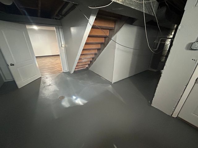 609 E 160th Place, South Holland, IL 60473