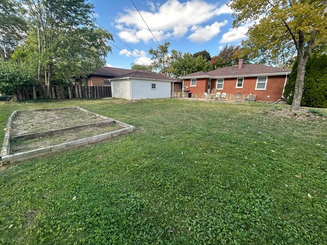 609 E 160th Place, South Holland, IL 60473