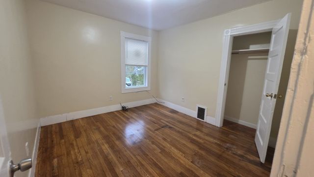 242 Chesnut St 2, Lynn, MA 01902