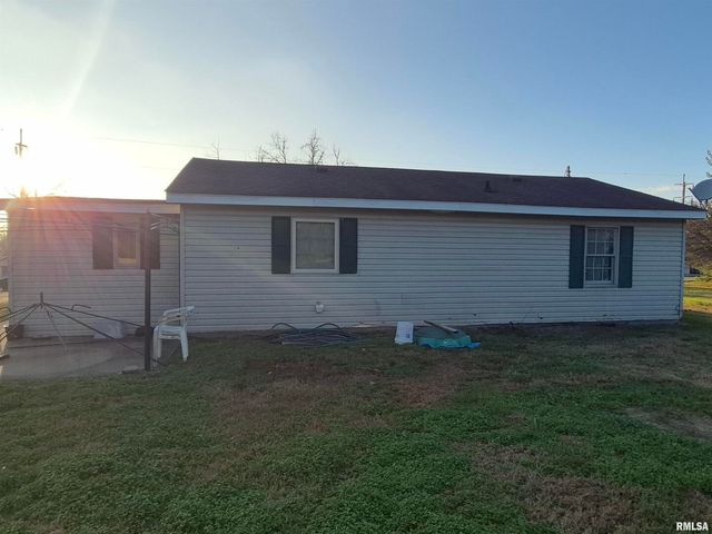 1100 MOORE Street, Eldorado, IL 62930