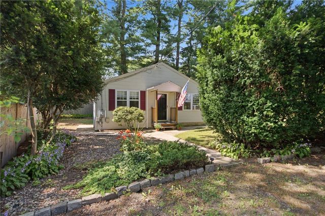 19 Sunset Avenue, Coventry, RI 02816