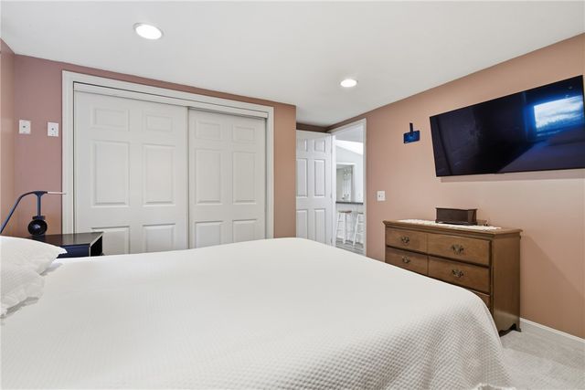 19 Sunset Avenue, Coventry, RI 02816