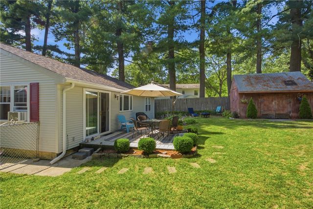 19 Sunset Avenue, Coventry, RI 02816
