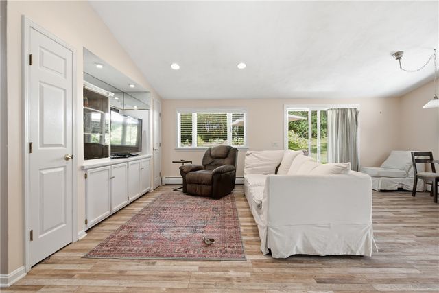 19 Sunset Avenue, Coventry, RI 02816