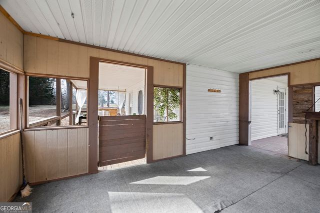 882 B Bailey Road, Hartwell, GA 30643