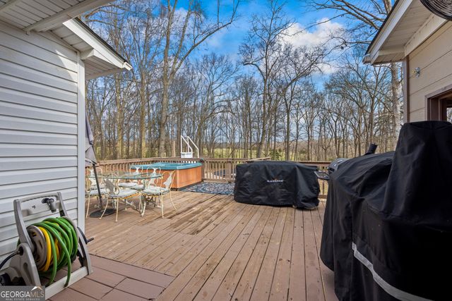 882 B Bailey Road, Hartwell, GA 30643