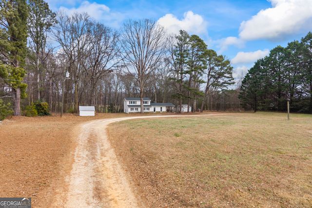 882 B Bailey Road, Hartwell, GA 30643