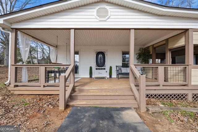 882 B Bailey Road, Hartwell, GA 30643