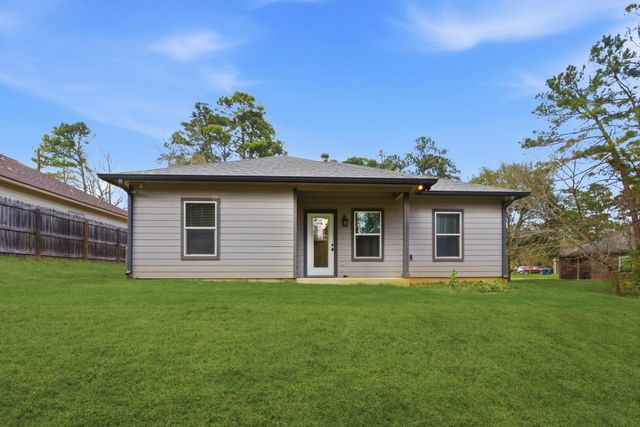 3140 Winding Way, Huntsville, TX 77340