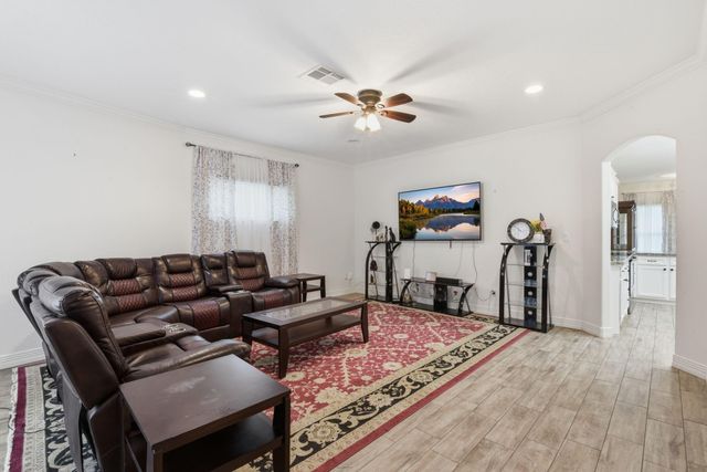 3140 Winding Way, Huntsville, TX 77340