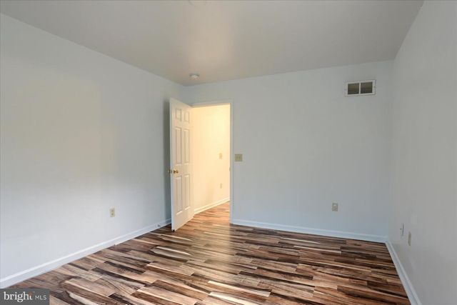 1690 LAKESIDE DR, Middletown, PA 17057