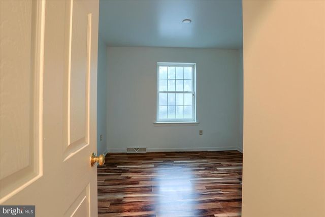 1690 LAKESIDE DR, Middletown, PA 17057