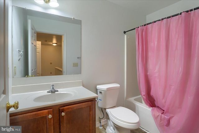1690 LAKESIDE DR, Middletown, PA 17057