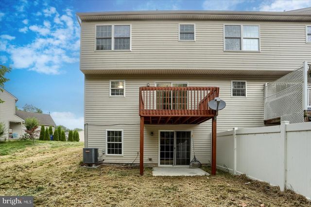 1690 LAKESIDE DR, Middletown, PA 17057