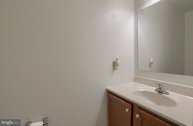 1690 LAKESIDE DR, Middletown, PA 17057