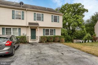 1690 LAKESIDE DR, Middletown, PA 17057