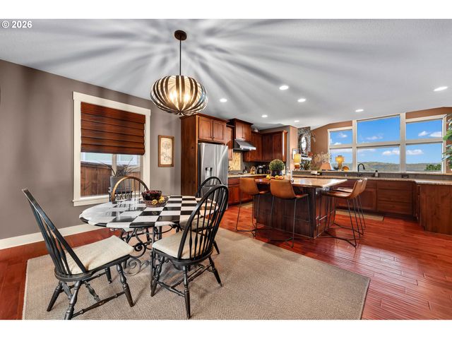 2339 N 6TH St, Washougal, WA 98671