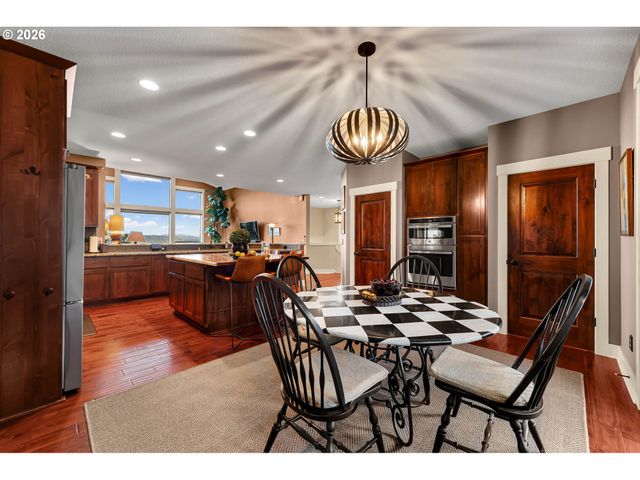 2339 N 6TH St, Washougal, WA 98671