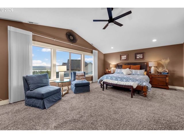 2339 N 6TH St, Washougal, WA 98671