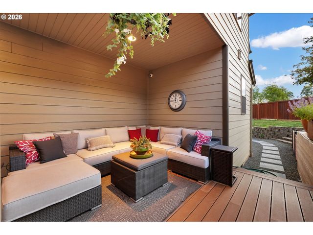 2339 N 6TH St, Washougal, WA 98671