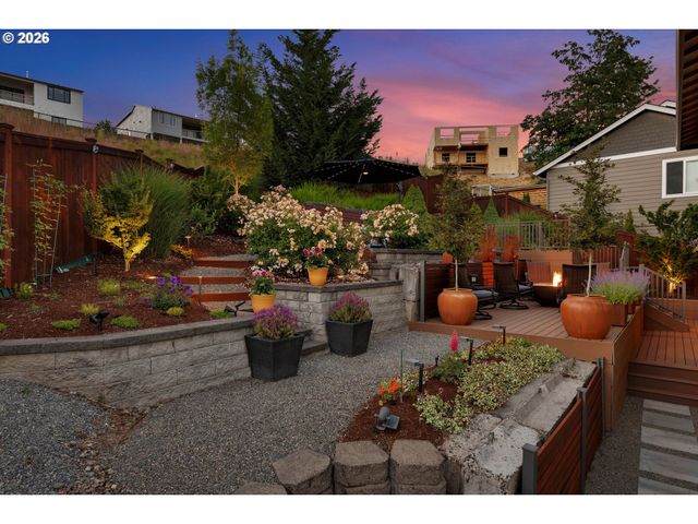 2339 N 6TH St, Washougal, WA 98671