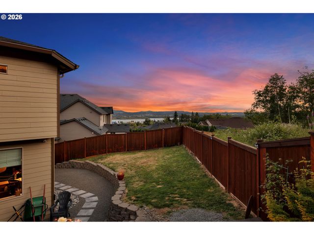 2339 N 6TH St, Washougal, WA 98671