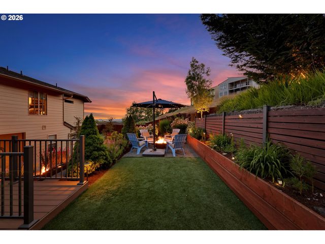 2339 N 6TH St, Washougal, WA 98671
