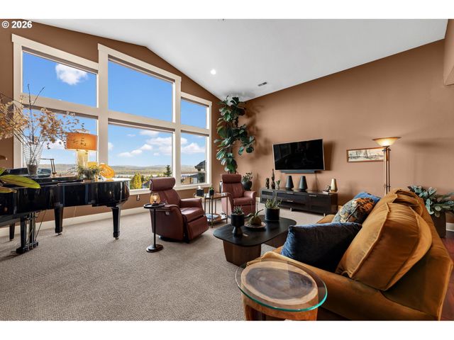 2339 N 6TH St, Washougal, WA 98671