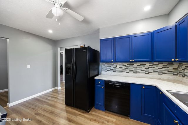 2403 Marguerite Dr, Louisville, KY 40216