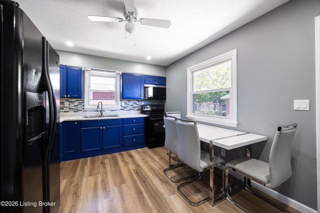 2403 Marguerite Dr, Louisville, KY 40216