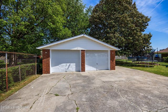 2403 Marguerite Dr, Louisville, KY 40216