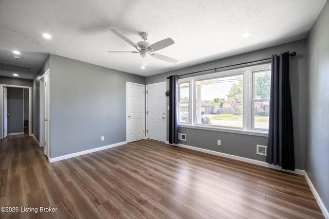 2403 Marguerite Dr, Louisville, KY 40216