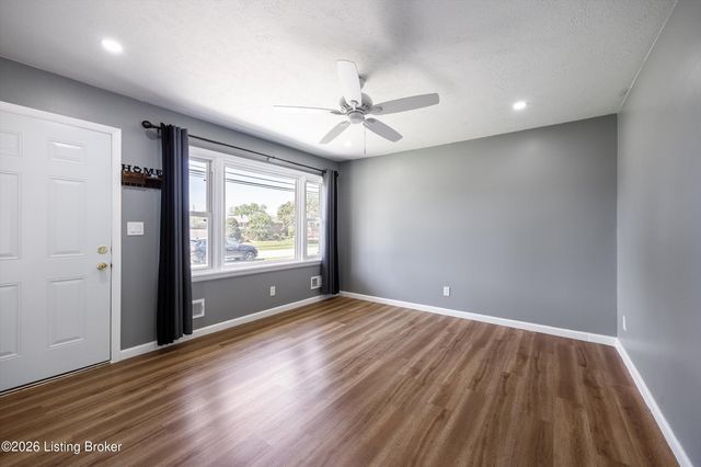 2403 Marguerite Dr, Louisville, KY 40216