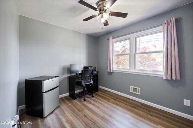 2403 Marguerite Dr, Louisville, KY 40216