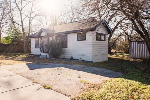 1313 S Hairston S Road, Stone Mountain, GA 30088