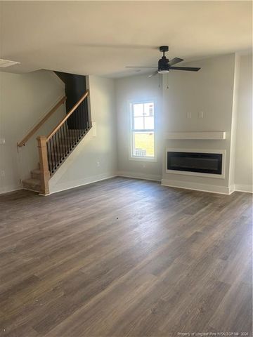 853 Southerland Peak Drive, Raeford, NC 28376