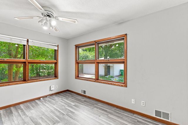 5355 Northport Drive, Brooklyn Center, MN 55429
