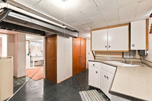 5355 Northport Drive, Brooklyn Center, MN 55429