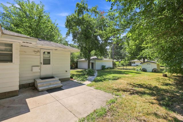 5355 Northport Drive, Brooklyn Center, MN 55429