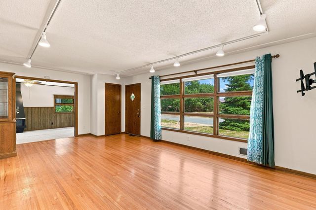 5355 Northport Drive, Brooklyn Center, MN 55429
