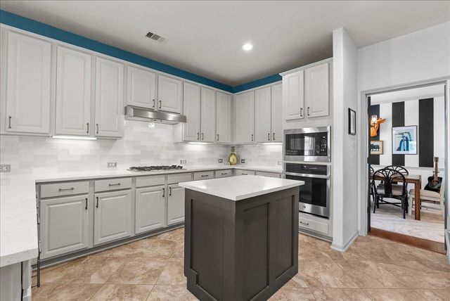 1731 Round Rock Street, Friendswood, TX 77546