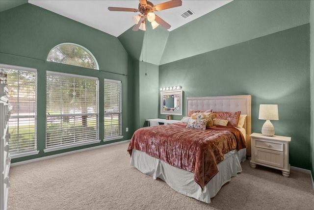 1731 Round Rock Street, Friendswood, TX 77546