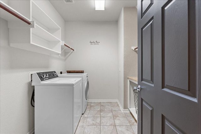 1731 Round Rock Street, Friendswood, TX 77546